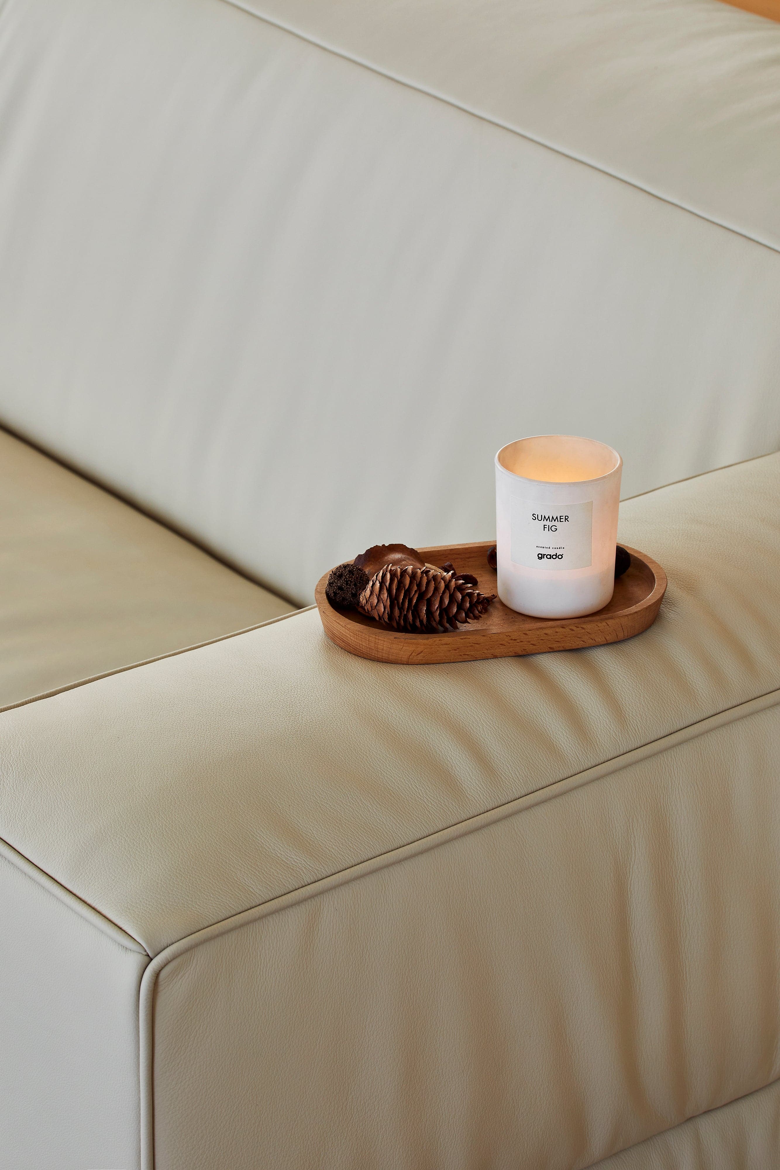 Butter Sofa with Headrests - grado