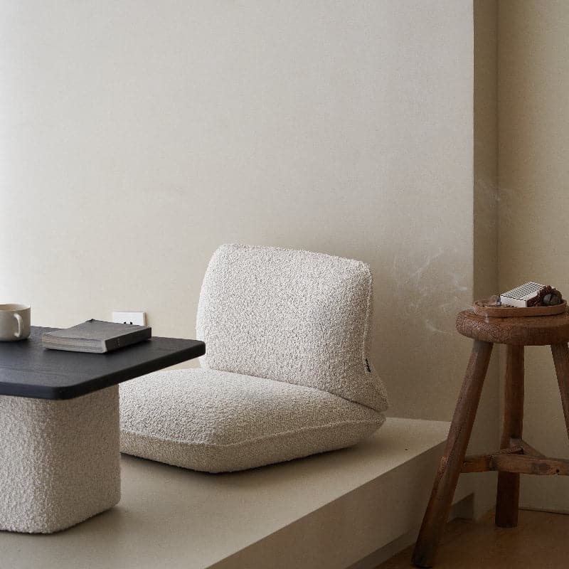 Floating Clouds Bay Window Chair - grado