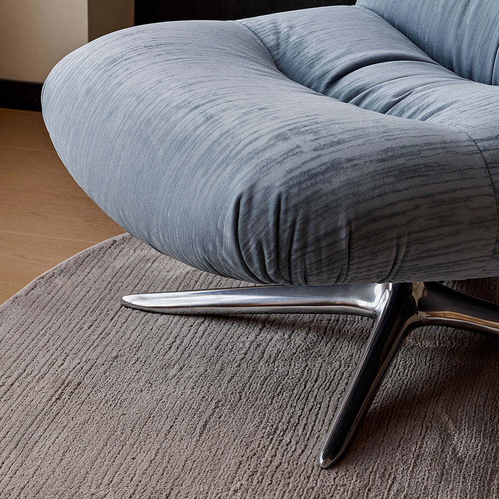 Hibiscus Lounge Chair