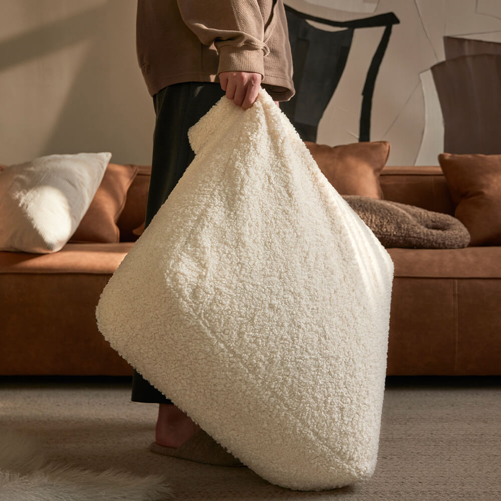Lamb Pouf