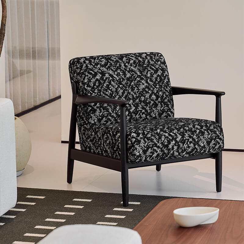 Onyx Lounge Chair
