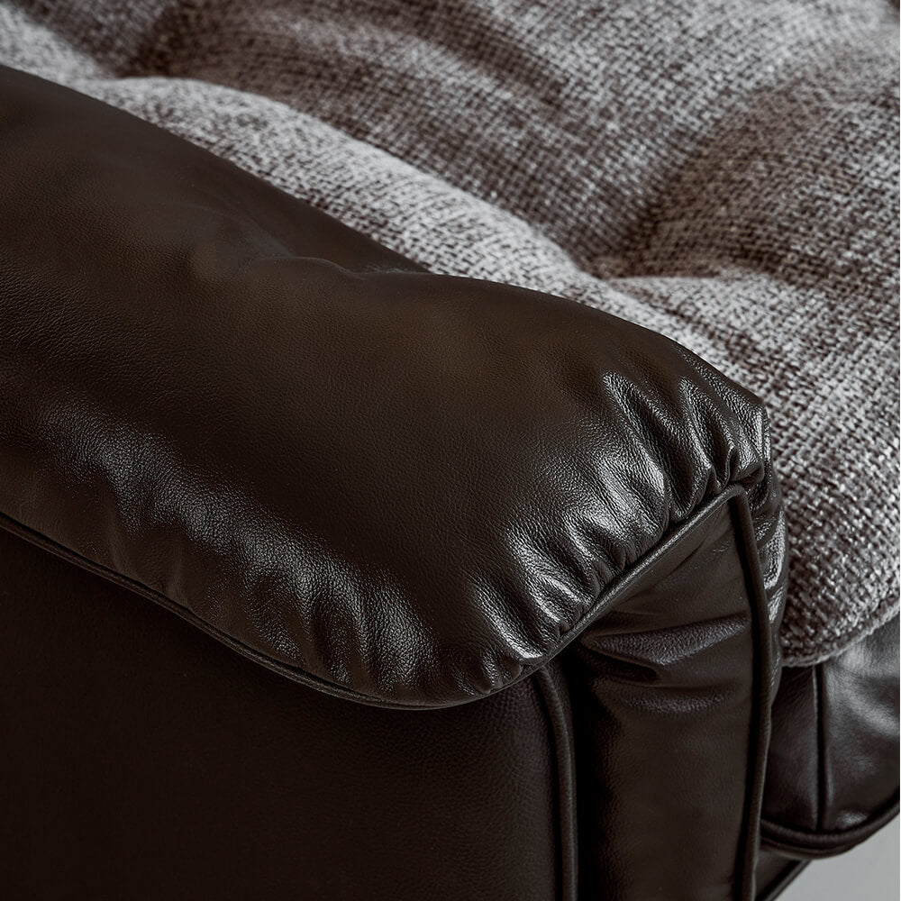 Sandwich Chair and A Half