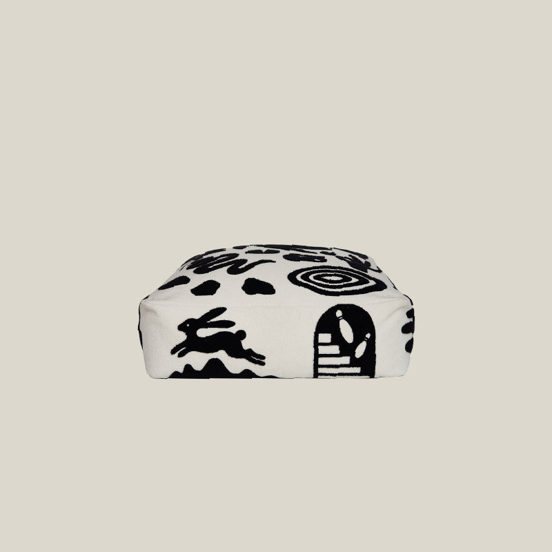 Wonderland Pouf
