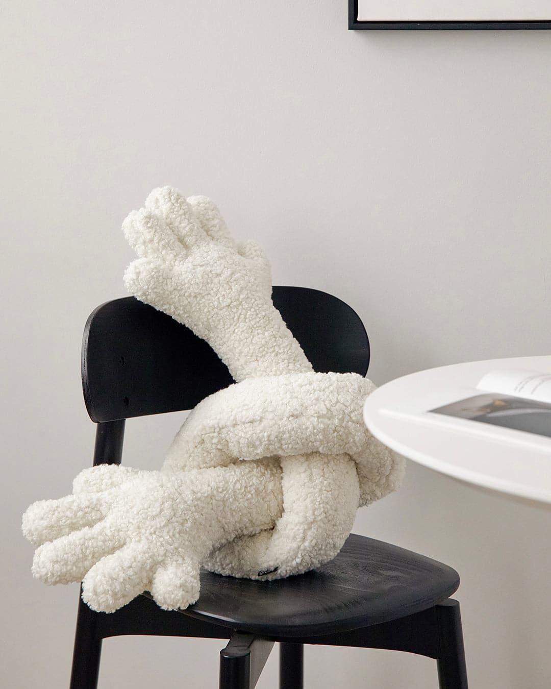 Hug Cushion - Non-profit Item Pre-sale - grado