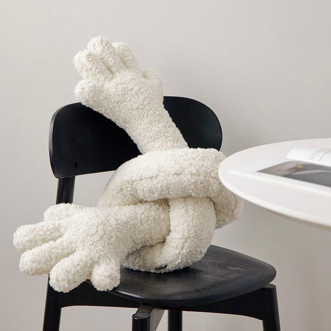Hug Cushion - Non-profit Item Pre-sale - grado