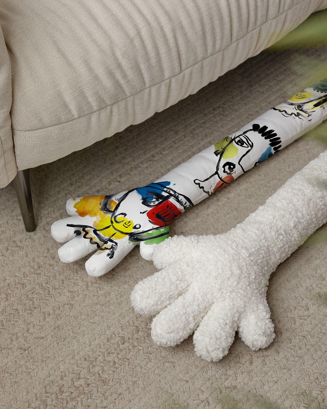 Hug Cushion - Non-profit Item Pre-sale - grado