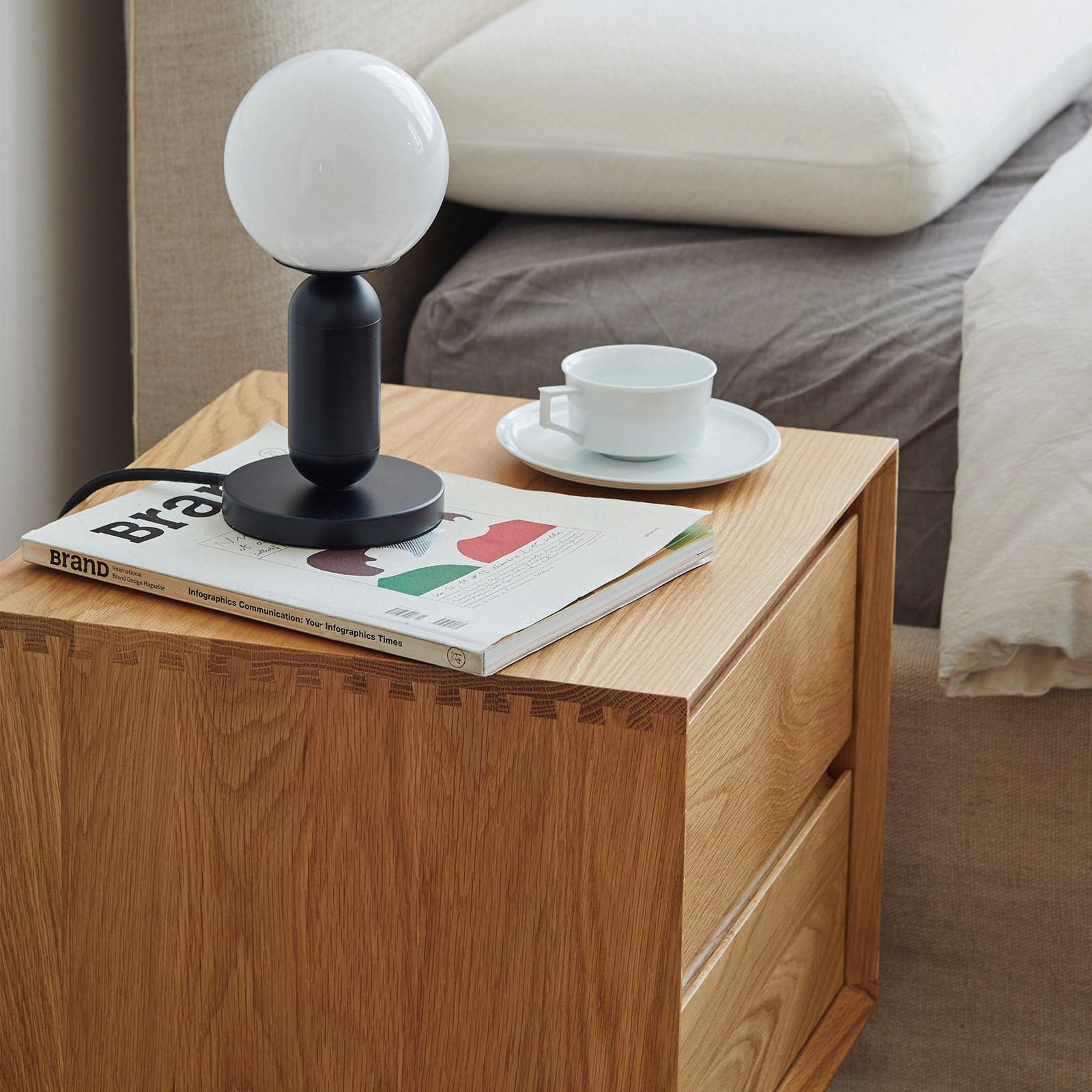 Torii Nightstand / With Drawers - grado
