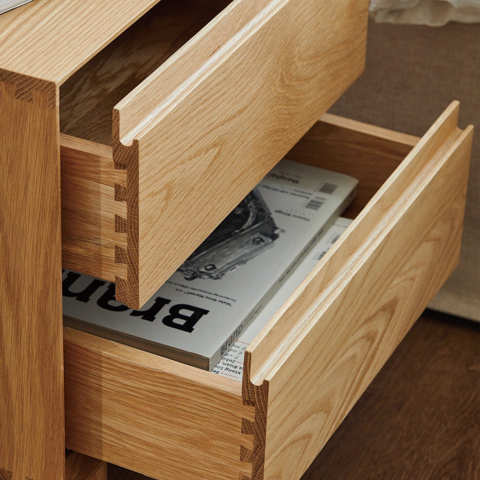 Torii Nightstand / With Drawers - grado