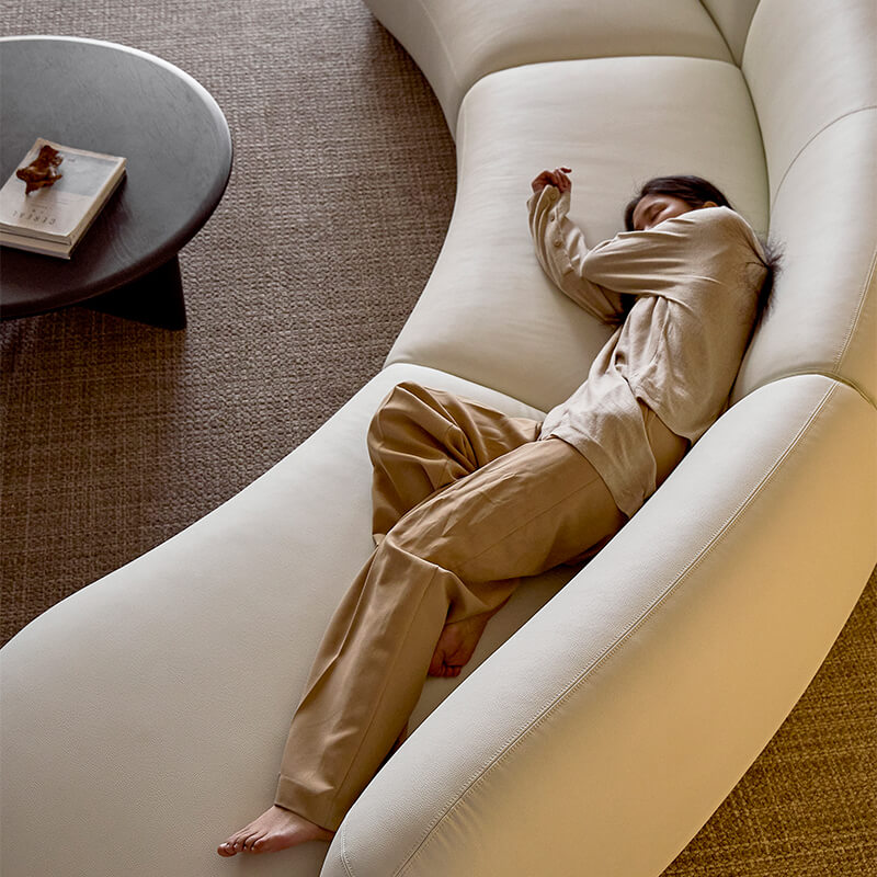 Grin Curved Leather Sofa