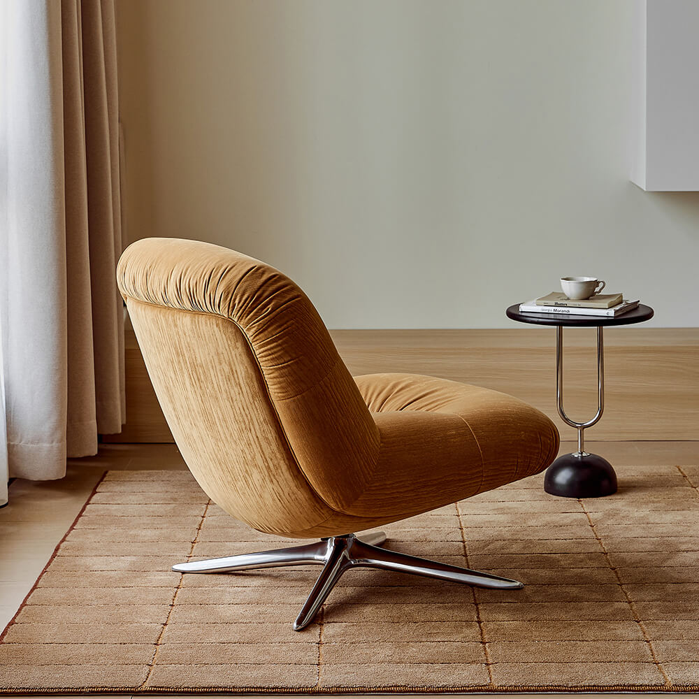 Hibiscus Lounge Chair