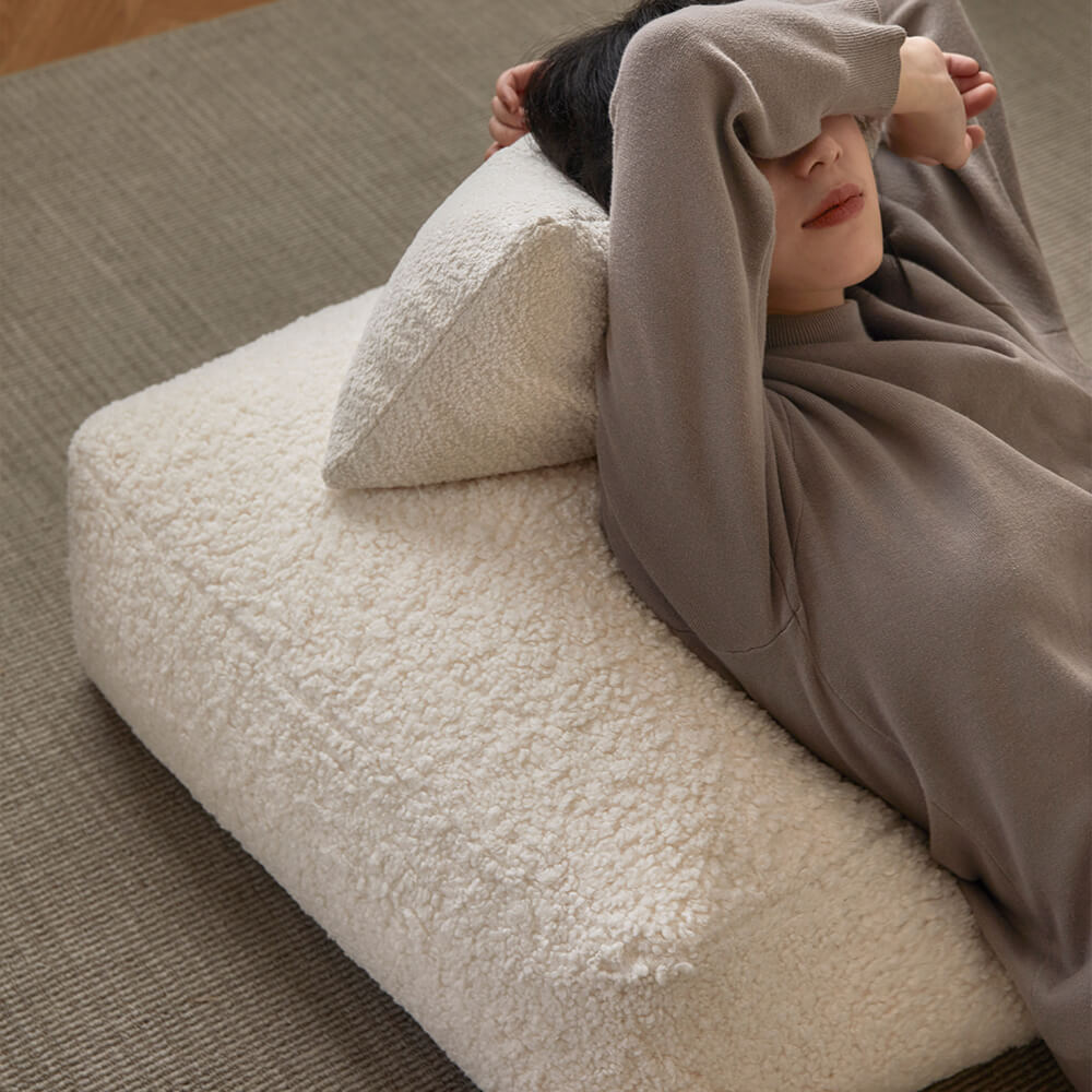 Lamb Pouf