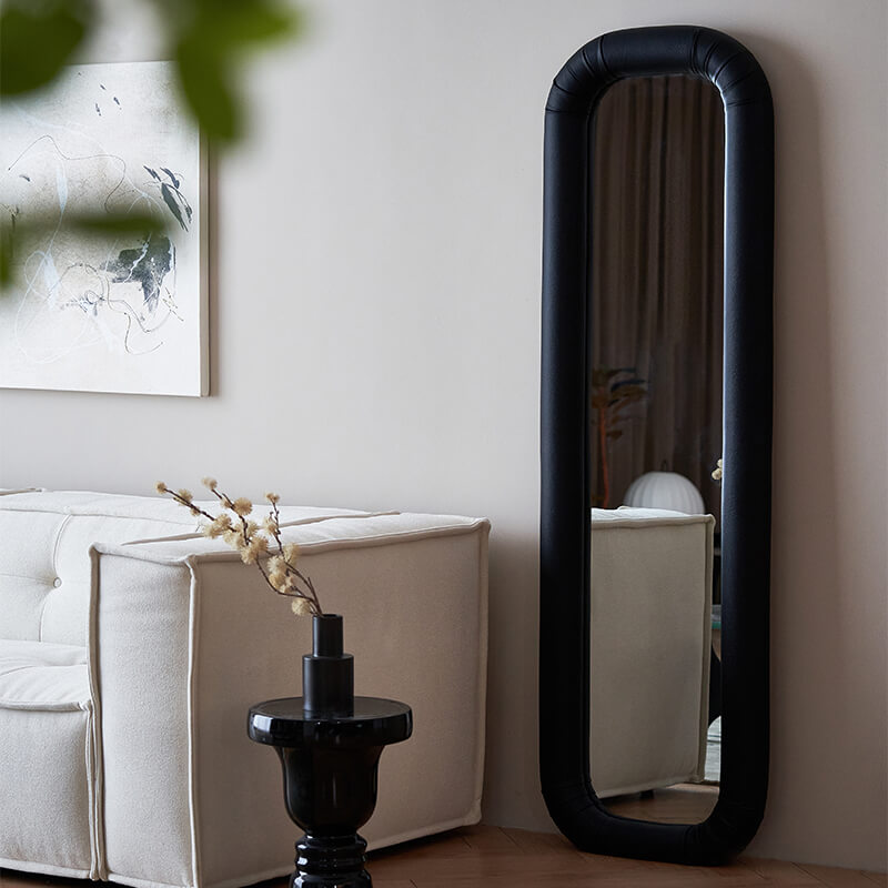 Maggi Mirror