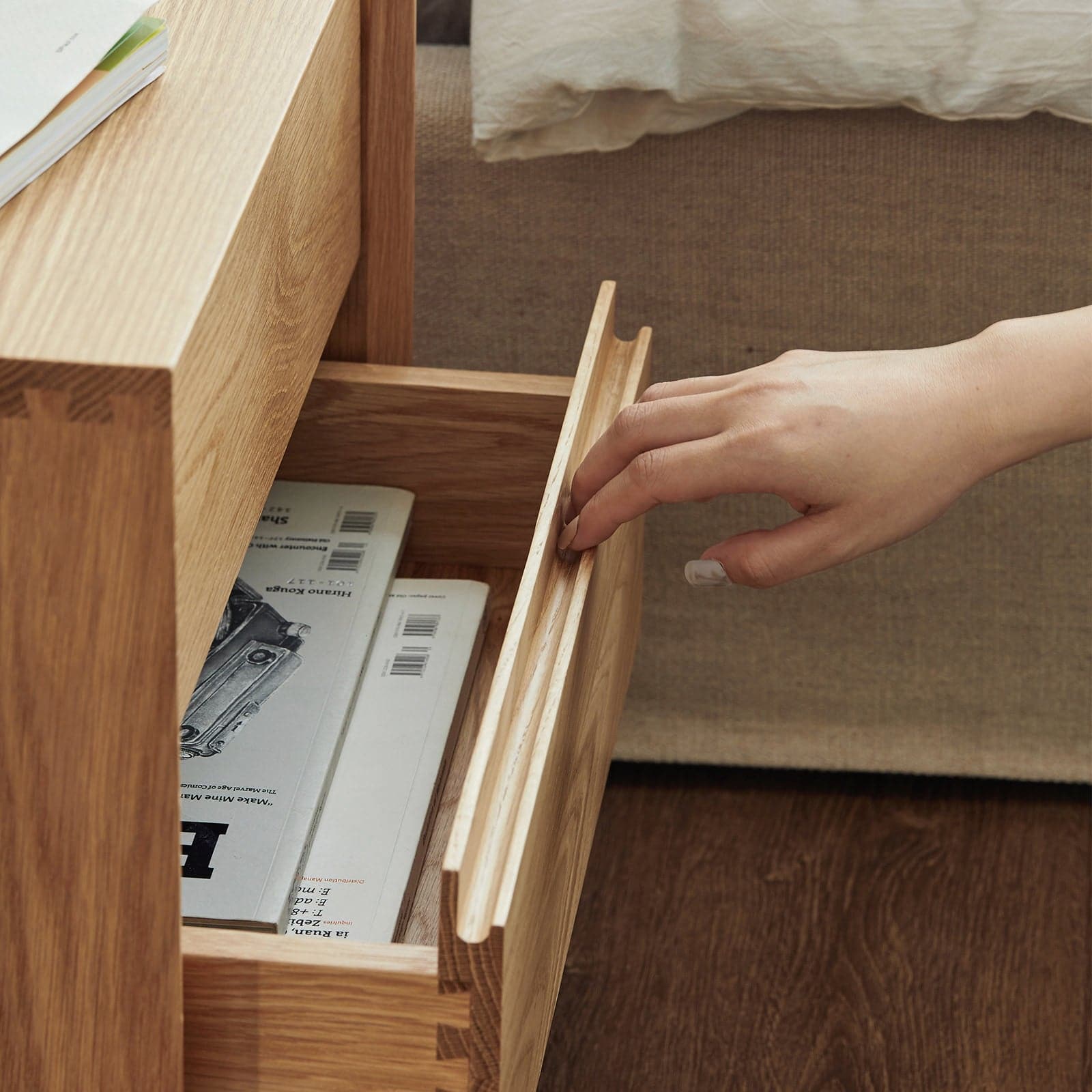 Torii Nightstand / With Drawers - grado